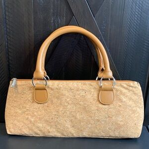 Elegant Tan wine bag